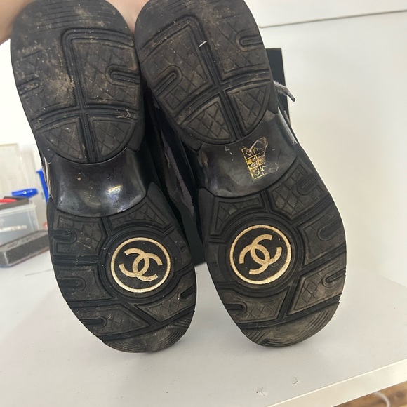 Chanel grey trainers size 39 - Picture 3 of 3